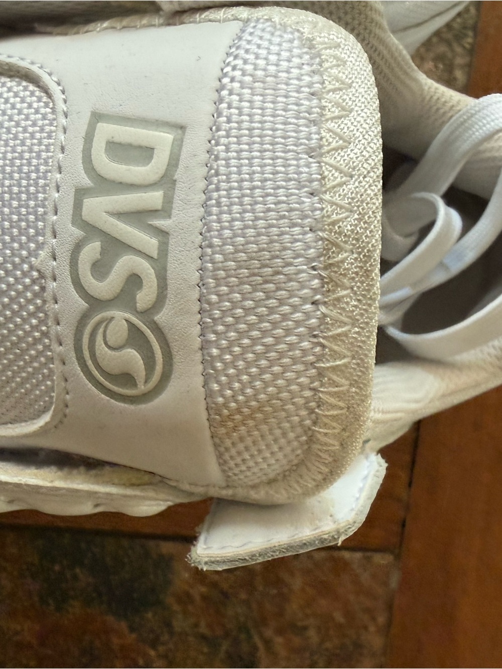 DVS White Skate Shoes - Lightweight Velcro and Lace Design - Picture 4 of 6